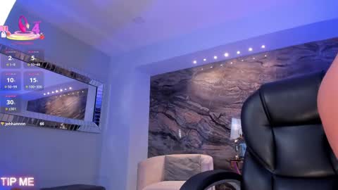 Sophie online show from 09.26.25