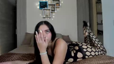 sophiebellucci online show from 07.06.26