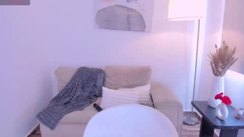 Sophie online show from 10.08.25