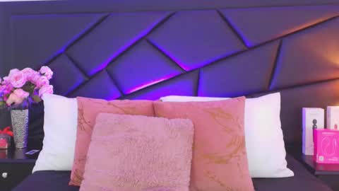 Sophie Carther online show from 09.28.25