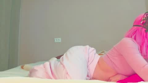 Snapshot of sophiechan69 chatting on 11.15.25 ShopieChan69 online show from 11.15.25