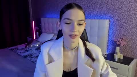 Sophie online show from 02.25.25