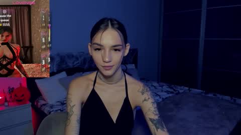 Snapshot of sophiecherrie chatting on 11.01.25 Sophie online show from 11.01.25