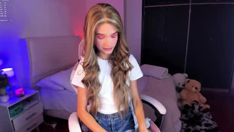    online show from 04.10.26