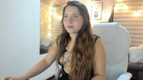 Snapshot of sophiee09_ chatting on 09.26.25 Sophie online show from 09.26.25