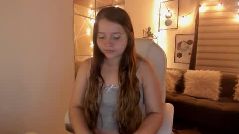 Snapshot of sophiee09_ chatting on 10.16.25 Sophie online show from 10.16.25