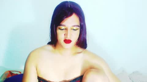 sophiehillsxo online show from 04.17.26