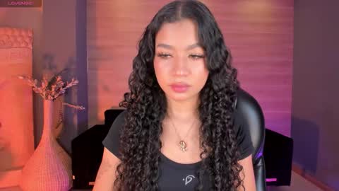 Sophie Houston online show from 10.21.25