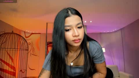 Sophie Houston online show from 11.06.25