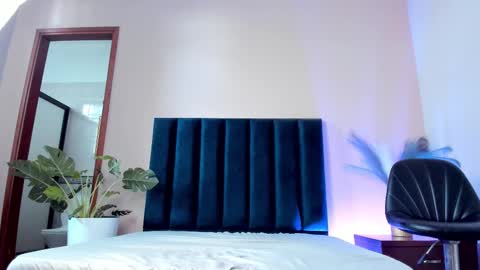 Sophie Johns online show from 01.17.26