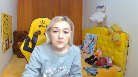 sophiekittyy online show from 02.01.25