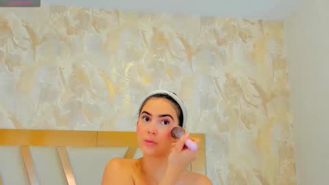 Snapshot of sophiekozlov chatting on 10.15.25 Sophie online show from 10.15.25