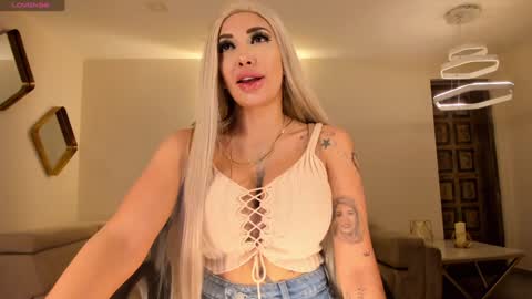 Sophie  Palmer online show from 01.18.25