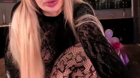 Sophie  Palmer online show from 02.14.25