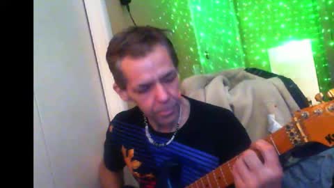 Snapshot of sophiestar12 chatting on 12.25.24 Sophiestar online show from 12.25.24