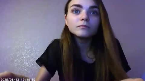 Sophie and my bestie Mandy    online show from 01.12.25
