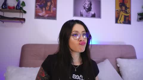 Sophiie online show from 11.06.25