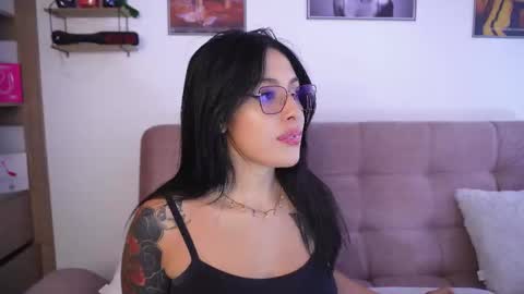 Sophiie online show from 12.13.25