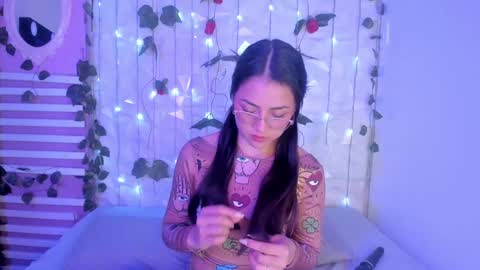 SOPHY ROGERS online show from 12.12.24