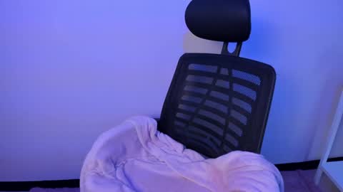 SOPHY ROGERS online show from 12.26.24