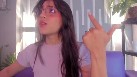 SOPHY ROGERS online show from 01.03.25