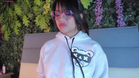 SOPHY ROGERS online show from 01.08.25