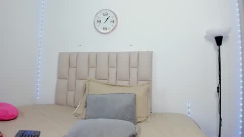 Sofia  online show from 02.21.26