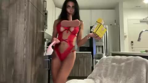 Snapshot of soprettyithurts69 chatting on 11.04.25 soprettyithurts69 online show from 11.04.25