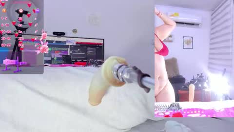 Snapshot of soraya_davis_ chatting on 10.28.25 Soraya online show from 10.28.25