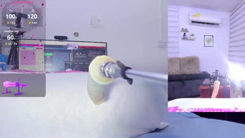 Snapshot of soraya_davis_ chatting on 11.15.25 Soraya online show from 11.15.25