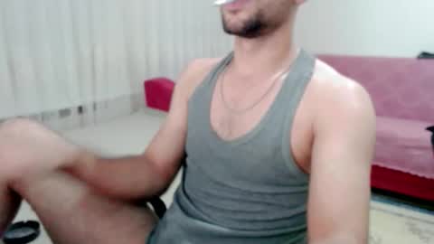 Snapshot of sorrymybadd chatting on 09.28.25 luis online show from 09.28.25