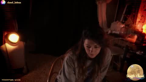 Snapshot of souffle_chaud chatting on 11.15.25 . . online show from 11.15.25