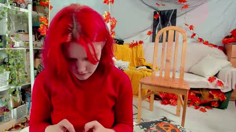 Snapshot of sova_energy chatting on 10.08.25 Leah online show from 10.08.25