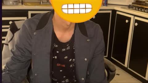 Snapshot of soxsik chatting on 11.08.25 soxsik online show from 11.08.25