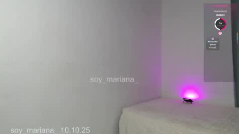 Snapshot of soy_mariana_ chatting on 10.10.25 M A R I A N A online show from 10.10.25