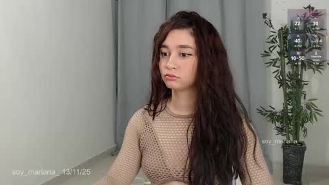 Snapshot of soy_mariana_ chatting on 11.14.25 M A R I A N A online show from 11.14.25