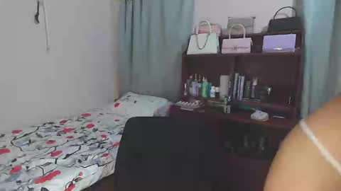 Miauhg online show from 01.25.25