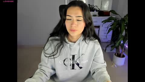 Luisa    online show from 01.05.25