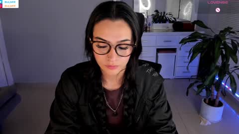 Luisa    online show from 01.15.25