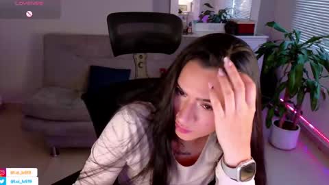 Luisa    online show from 02.19.25