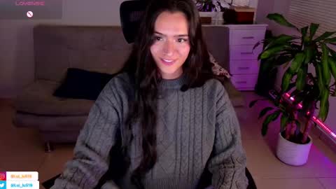 Luisa    online show from 02.23.25