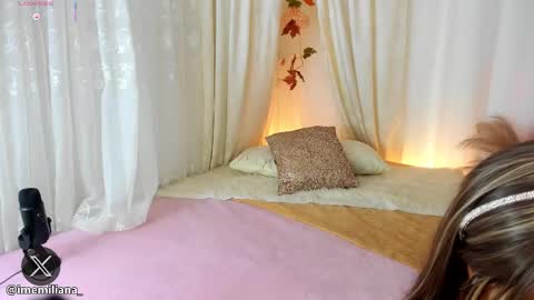 Snapshot of soyemi_ chatting on 11.07.25 25 online show from 11.07.25