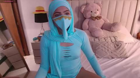 Adeline independent model online show from 03.29.26