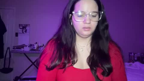 Soyoceanne online show from 12.22.25