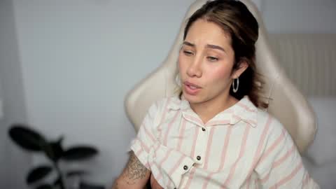 Snapshot of soytulu_ chatting on 12.10.24 brisa  s online show from 12.10.24