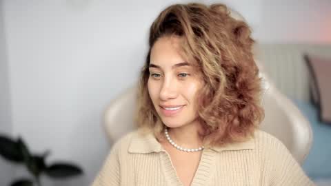 Snapshot of soytulu_ chatting on 12.30.24 brisa  s online show from 12.30.24