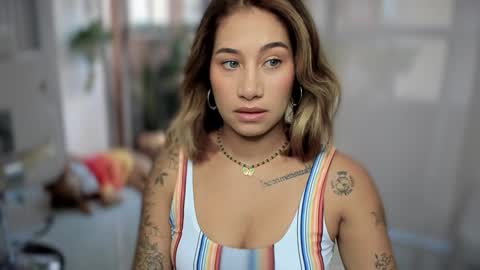 Snapshot of soytulu_ chatting on 01.08.25 brisa  s online show from 01.08.25