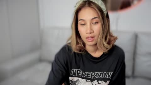 Snapshot of soytulu_ chatting on 01.14.25 brisa  s online show from 01.14.25