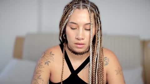 Snapshot of soytulu_ chatting on 01.18.25 brisa  s online show from 01.18.25