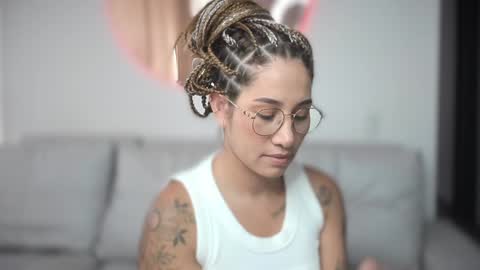 Snapshot of soytulu_ chatting on 01.22.25 brisa  s online show from 01.22.25